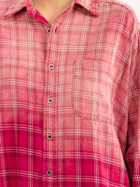 WOMEN'S LONG SLEEVE FRONT POCKET BUTTON UP PLAID OMBRE OVERSIZED TOP
