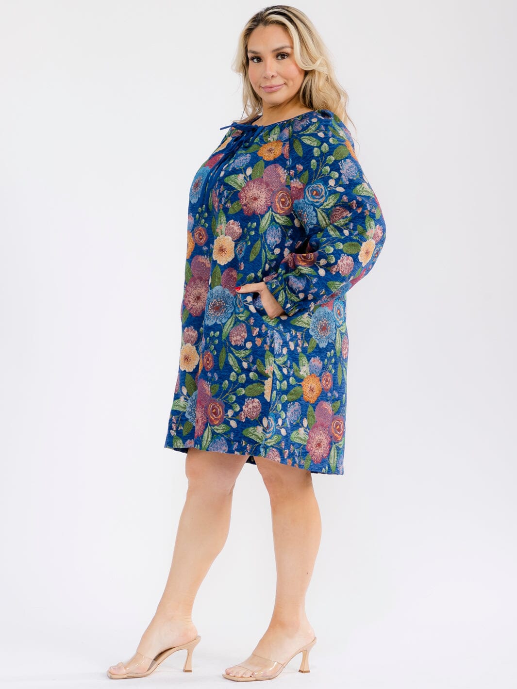 PLUS SIZE LONG SLEEVE FRONT FRONT POCKETS FLORAL PRINT MINI DRESS
