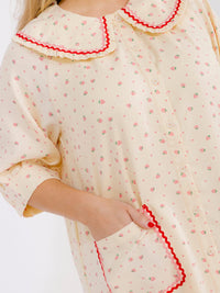 PLUS SIZE SHORT SLEEVE BUTTON UP FRONT POCKETS STRAWBERRY PRINT MINI DRESS