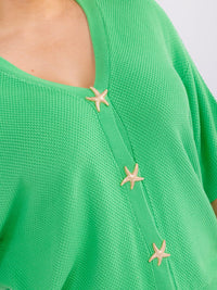 PLUS SIZE SHORT BUTTON CLOSURE BLOUSE