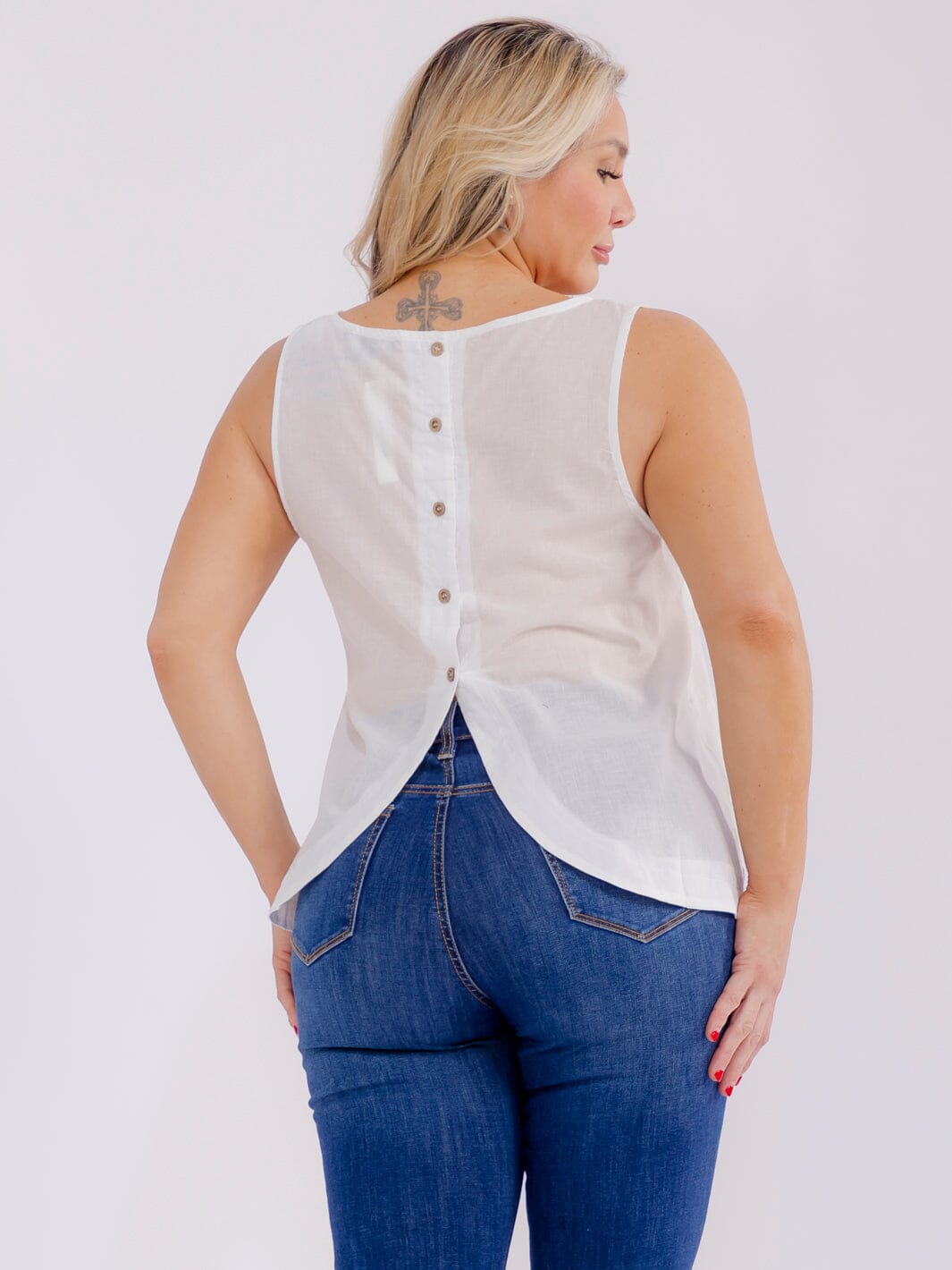 PLUS SIZE SLEEVELESS CROCHET BACK BUTTON UP TANK TOP