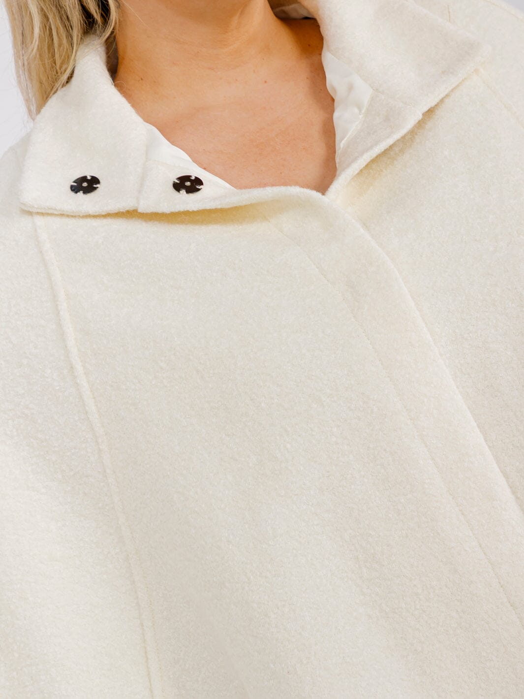 PLUS SIZE BUTTON CLOSURE TURTLE NECK PONCHO