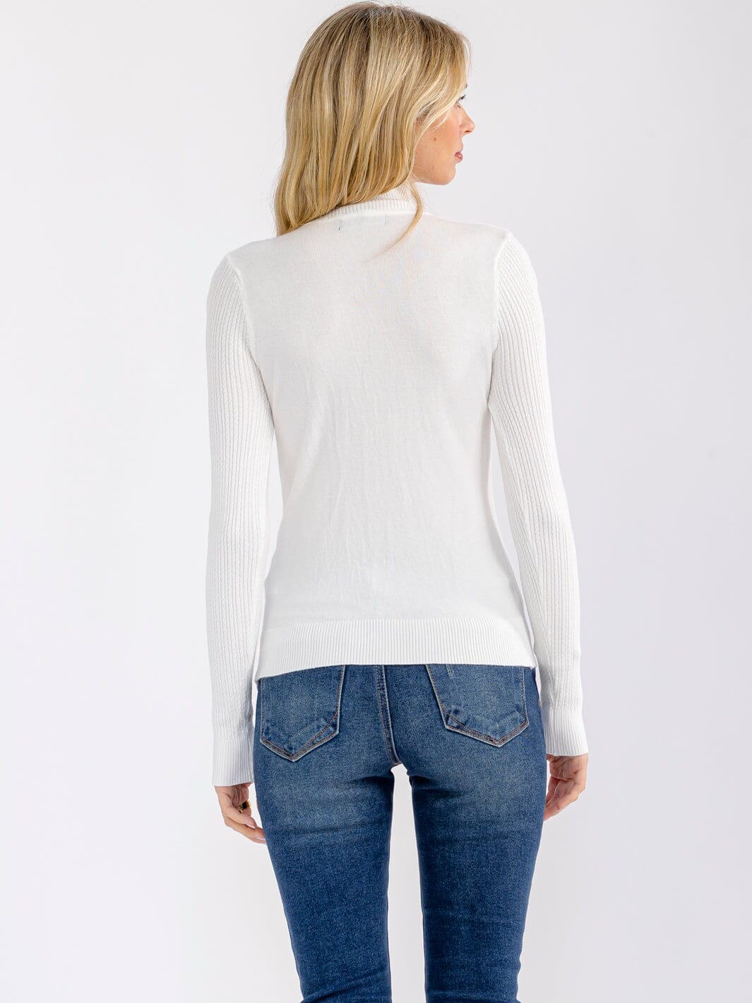 WOMEN'S LONG SLEEVE TURTLE NECK RHINESTONES DETAILED BLOUSE