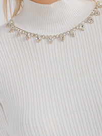 WOMEN'S LONG SLEEVE TURTLE NECK RHINESTONES DETAILED BLOUSE