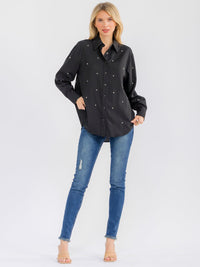 WOMEN'S LONG SLEEVE BUTTON UP PEARL DETAILED BLOUSE