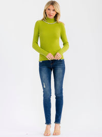 WOMEN'S LONG SLEEVE TURTLE NECK RHINESTONES DETAILED BLOUSE