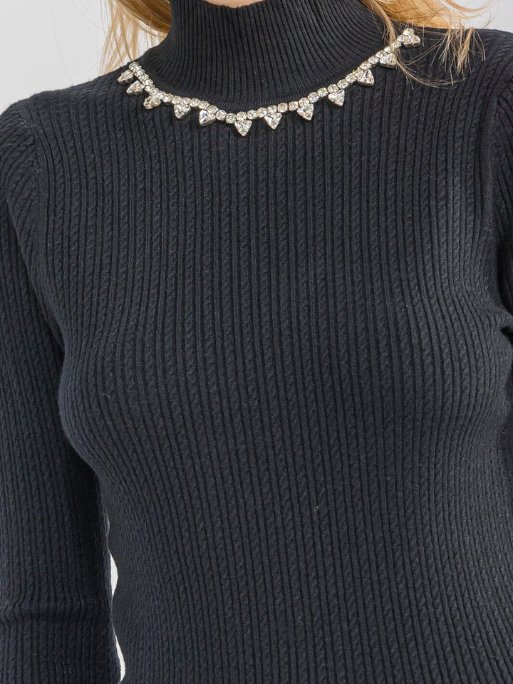WOMEN'S LONG SLEEVE TURTLE NECK RHINESTONES DETAILED BLOUSE