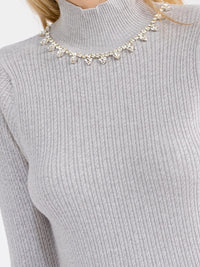 WOMEN'S LONG SLEEVE TURTLE NECK RHINESTONES DETAILED BLOUSE