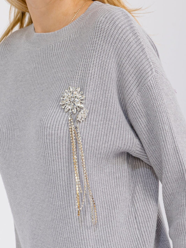 WOMEN'S LONG SLEEVE RIBBED STONE FLORAL BROOCH PULLOVER SWEATER