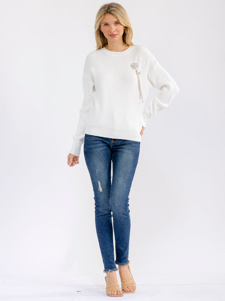 WOMEN'S LONG SLEEVE RIBBED STONE FLORAL BROOCH PULLOVER SWEATER