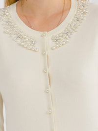 WOMEN'S LONG SLEEVE BUTTON CLOSURE RIBBED PEARL DETAILED SWEATER