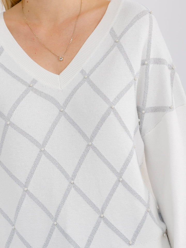 WOMEN'S LONG SLEEVE V-NECK PEARL DETAILED PULLOVER SWEATER