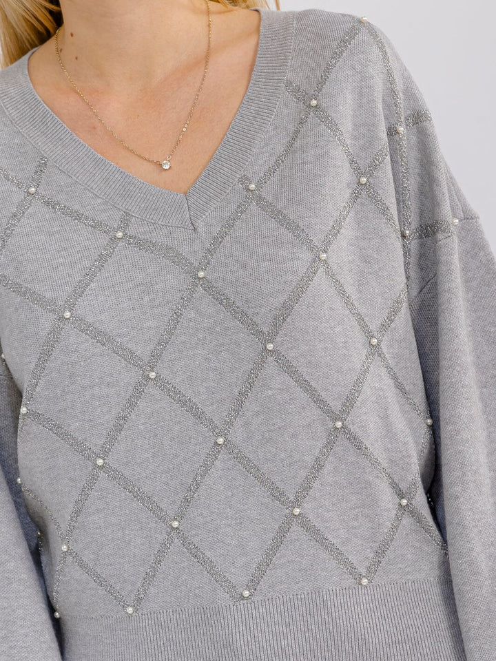WOMEN'S LONG SLEEVE V-NECK PEARL DETAILED PULLOVER SWEATER