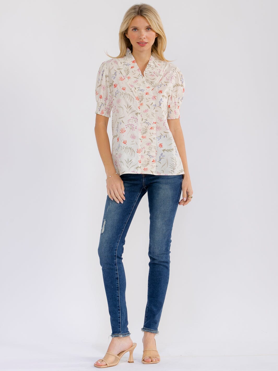 WOMEN'S SHORT PUFF SLEEVE V-NECK FLORAL PRINT BLOUSE