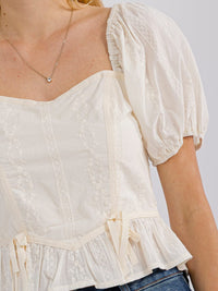 WOMEN'S SHORT PUFF SLEEVE SMOCK STITCHED DETAILED BLOUSE