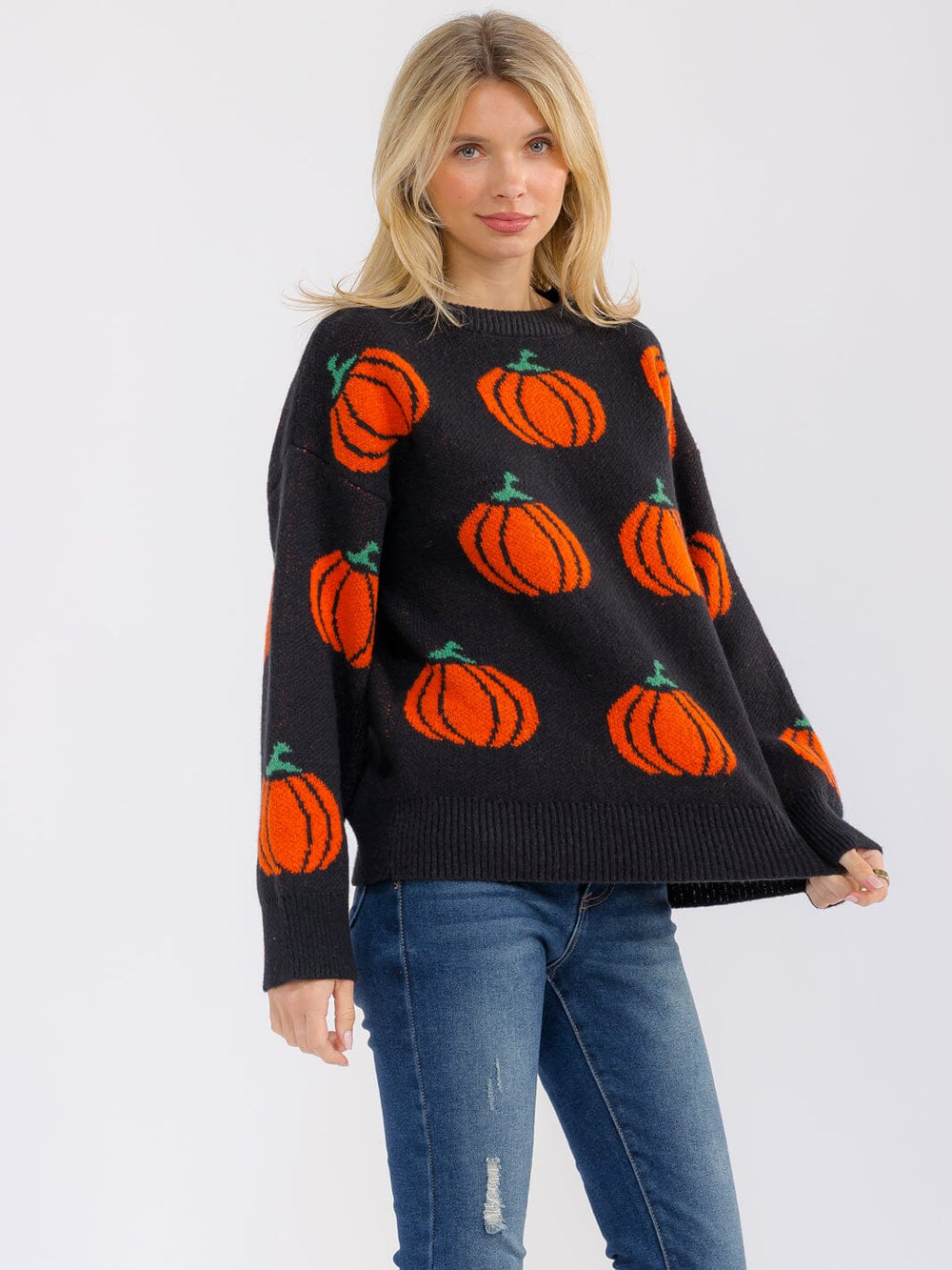 WOMEN'S LONG SLEEVE PUMPKIN PRINT PULLOVER SWEATER