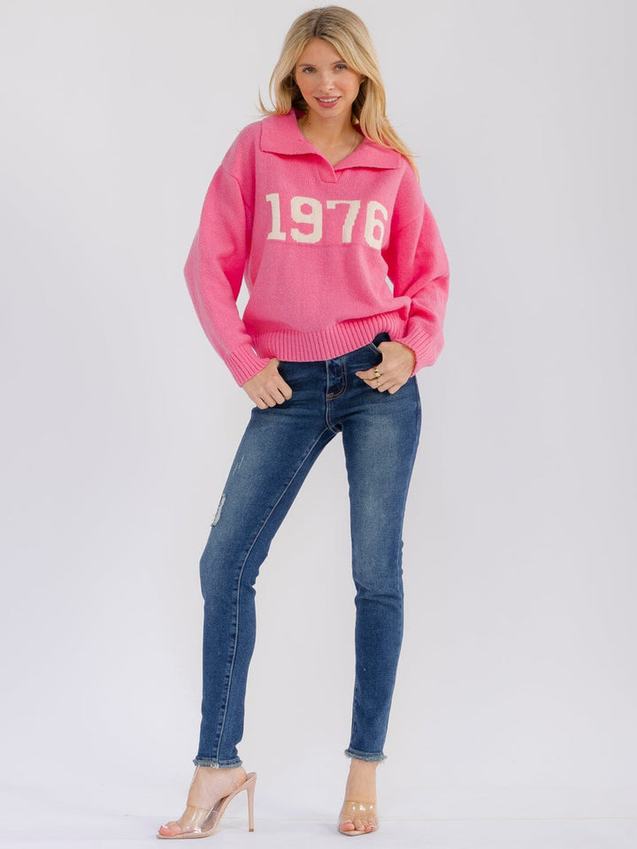 WOMEN'S LONG SLEEVE V-NECK GRAPHIC PULLOVER SWEATER