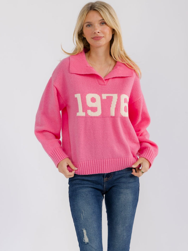 WOMEN'S LONG SLEEVE V-NECK GRAPHIC PULLOVER SWEATER