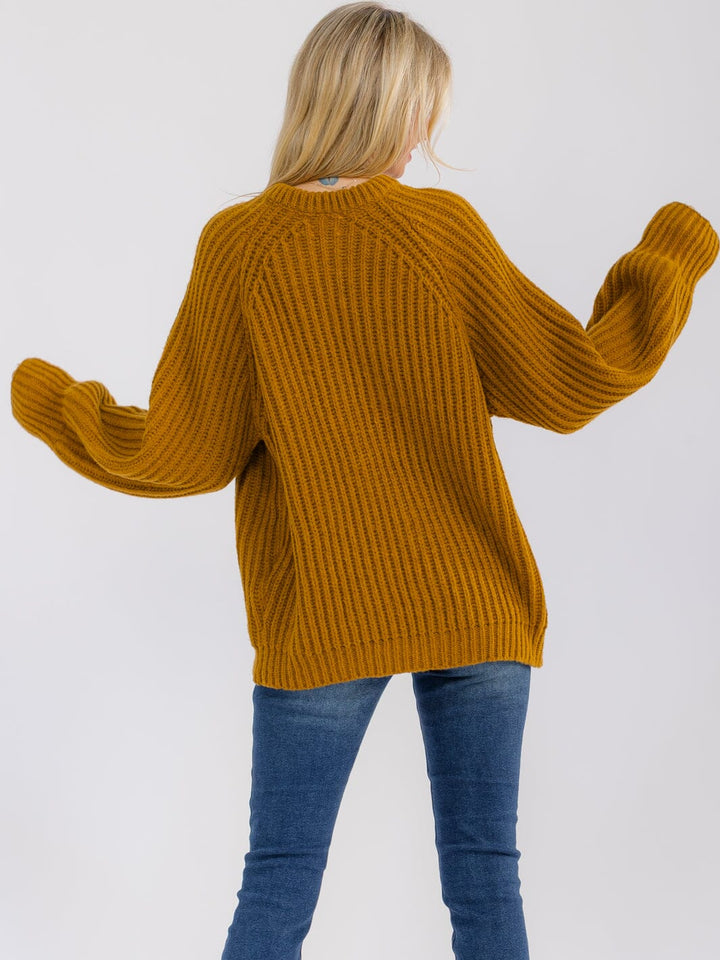 WOMEN'S LONG SLEEVE BUTTON CLOSURE SWEATER