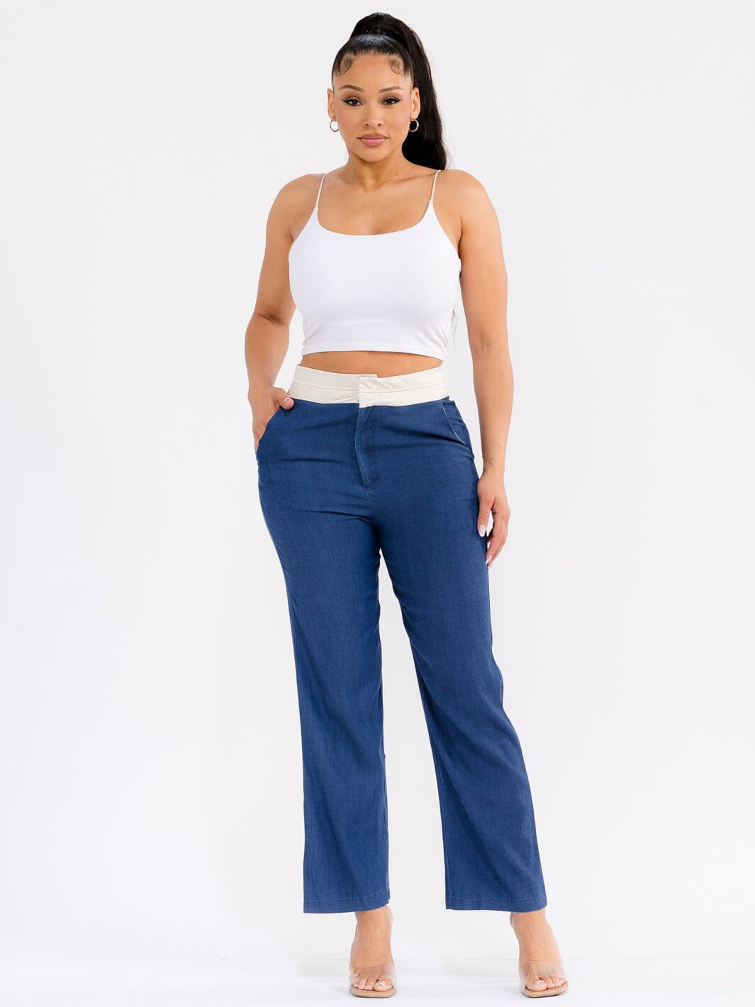 WOMEN'S BUTTON CLOSURE POCKETS STRAIGHT LEG CONTRAST DENIM PANTS