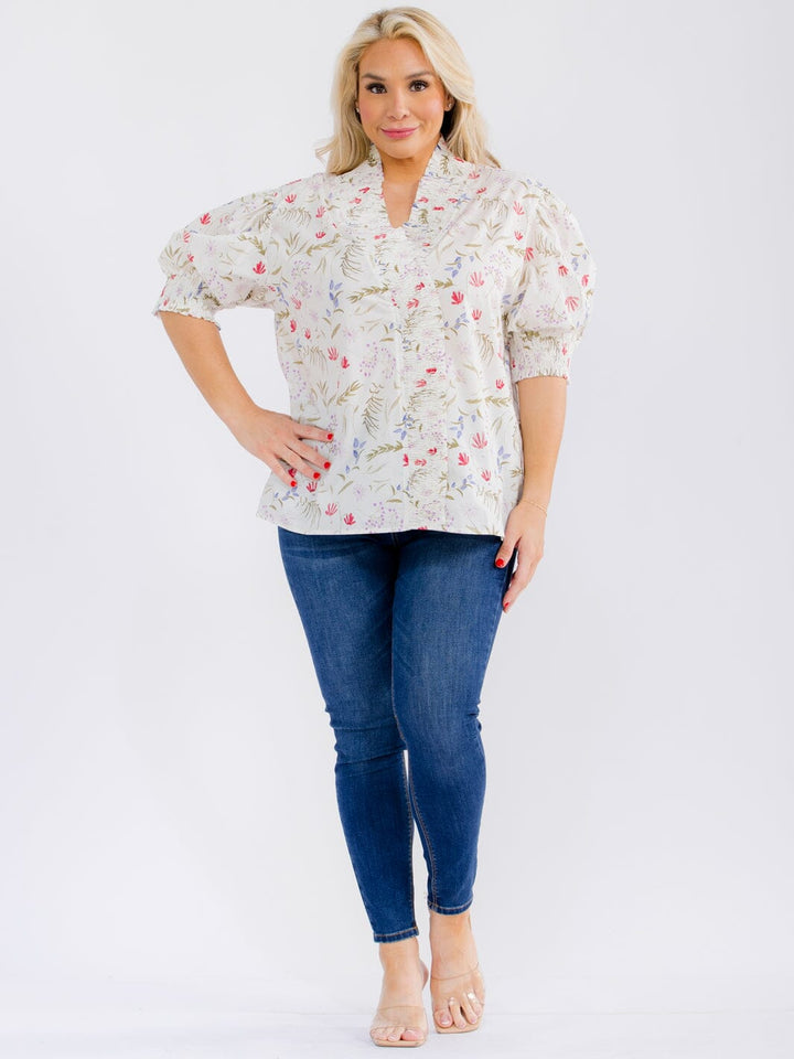 PLUS SIZE SHORT PUFF SLEEVE V-NECK RUFFLE FLORAL BLOUSE