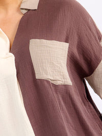 PLUS SIZE LONG SLEEVE BUTTON UP FRONT POCKET COLORBLOCK HIGH-LOW SHIRT