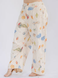 PLUS SIZE BUTTON CLOSURE POCKETS MULTI PRINT WIDE LEG DENIM PANTS