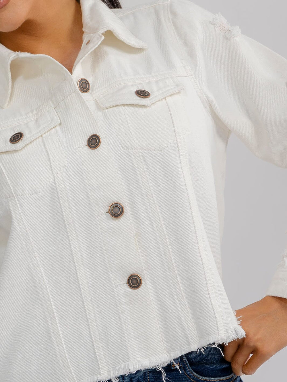 WOMEN'S LONG DISTRESS SLEEVE BUTTON CLOSURE BACK EMBROIDERY DENIM JACKET