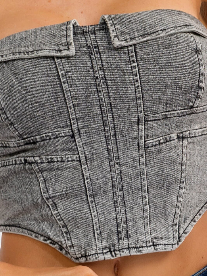 WOMEN'S SLEEVELESS SMOCK WASHED DENIM CROP TOP