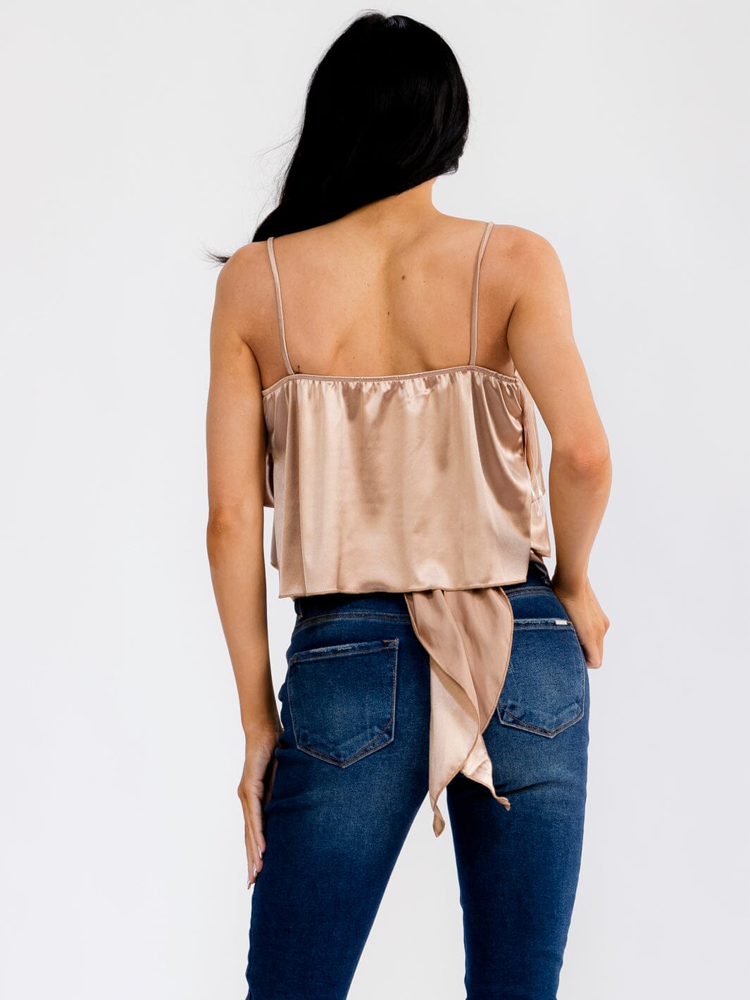 WOMEN'S SLEEVELESS SELF TIE RUFFLE TIERED TOP