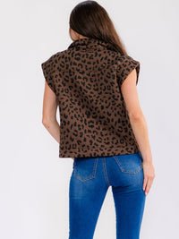 WOMEN'S SLEEVELESS BUTTON UP FRONT POCKETS ANIMAL PRINT VEST