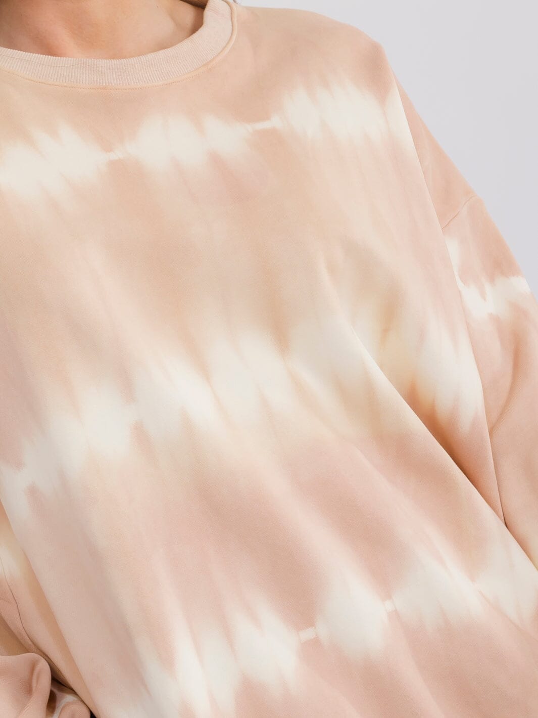 WOMEN'S LONG SLEEVE TIE DYE PULLOVER SWEATER