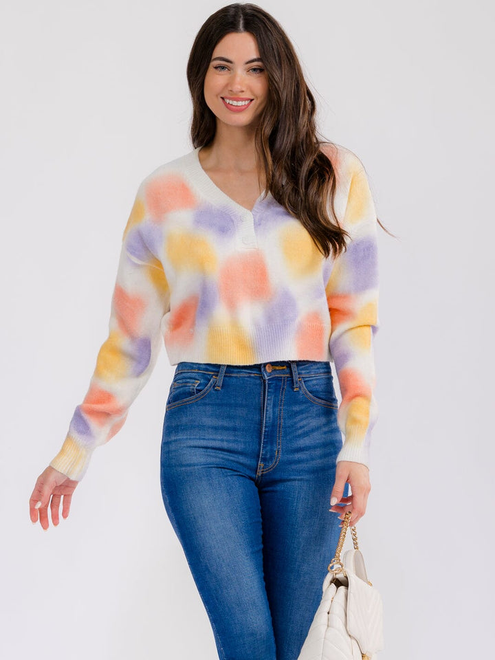 WOMEN'S LONG SLEEVE BUTTON CLOSURE TIE DYE SWEATER