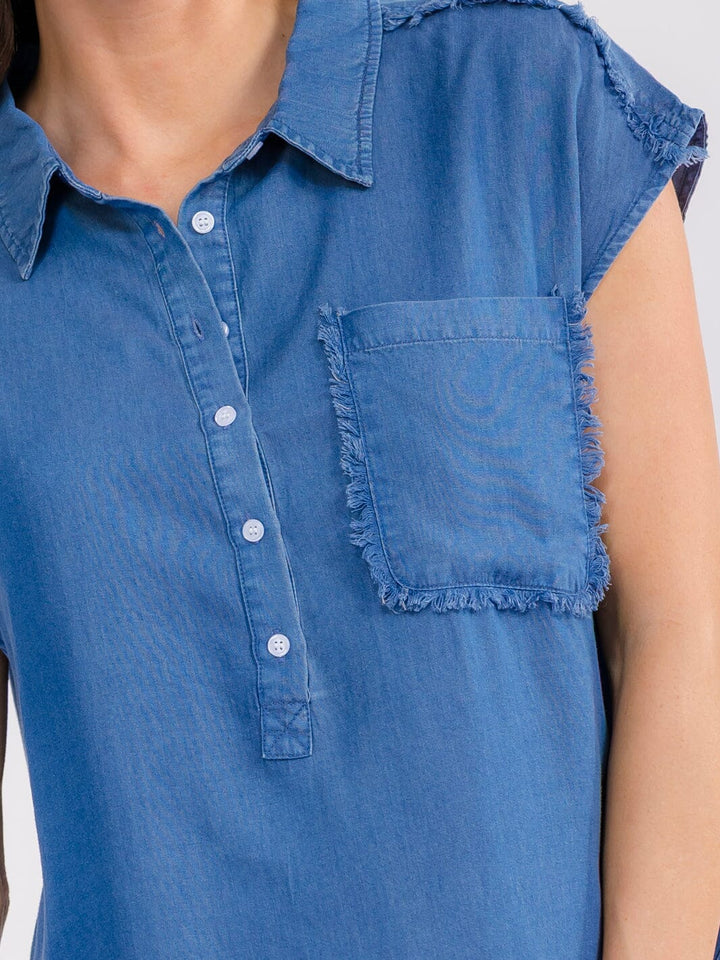 WOMEN'S SHORT SLEEVE BUTTON UP FRONT POCKET CHAMBRAY BLOUSE