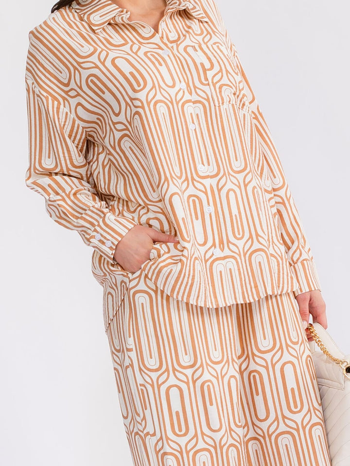 WOMEN'S LONG SLEEVE BUTTON UP PRINTED BLOUSE