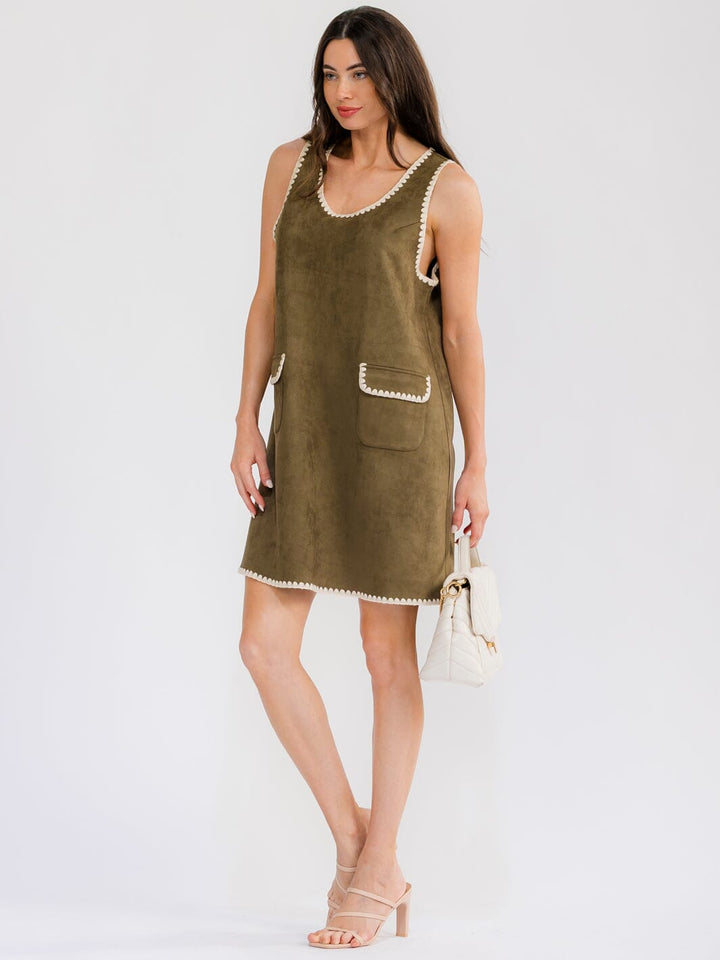 WOMEN'S SLEEVELESS TRIM DETAILED FRONT POCKETS MINI DRESS