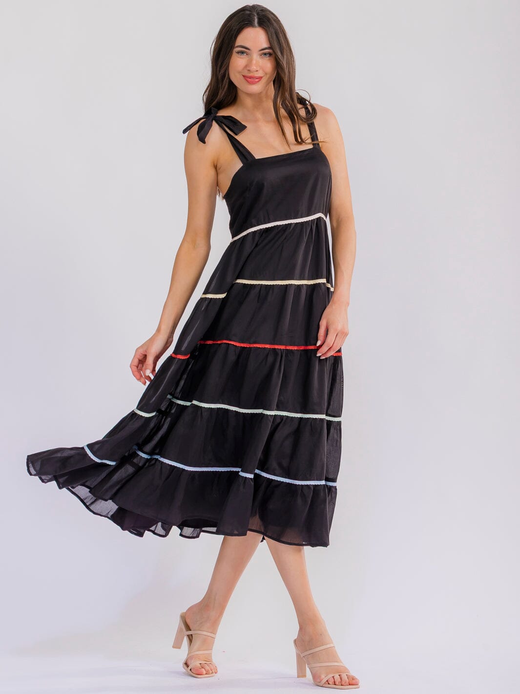 WOMEN'S SLEEVELESS ADJUSTABLE STRAPS TIERED MAXI DRESS