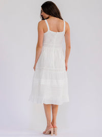 WOMEN'S SLEEVELESS TIERED EYELET MIDI DRESS