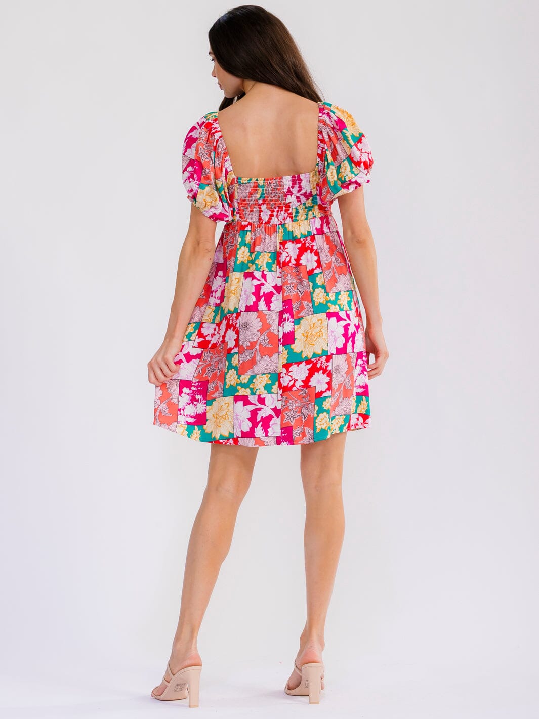 WOMEN'S SHORT SLEEVE SQUARE NECK SMOCK FLORAL MINI DRESS