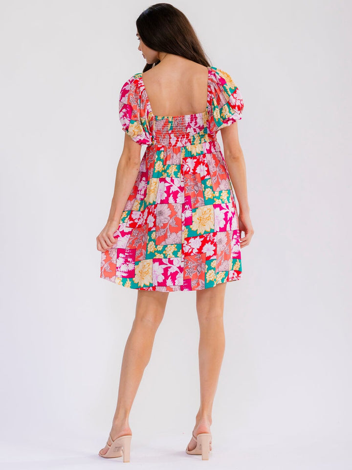 WOMEN'S SHORT SLEEVE SQUARE NECK SMOCK FLORAL MINI DRESS