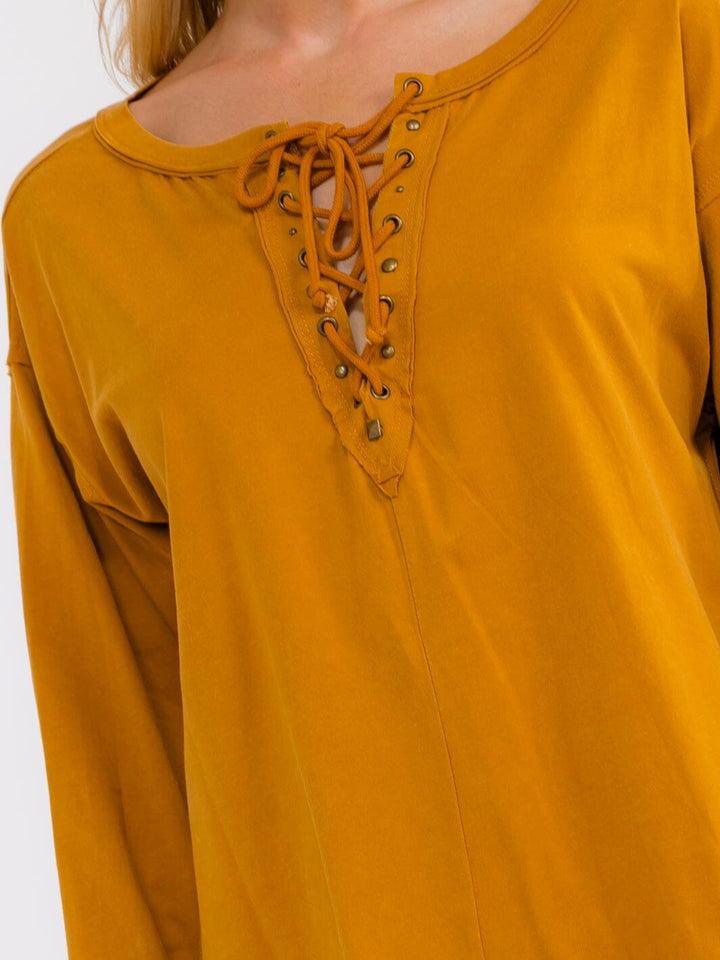 WOMEN'S LONG SLEEVE LACE UP DETAILED HIGH-LOW TOP