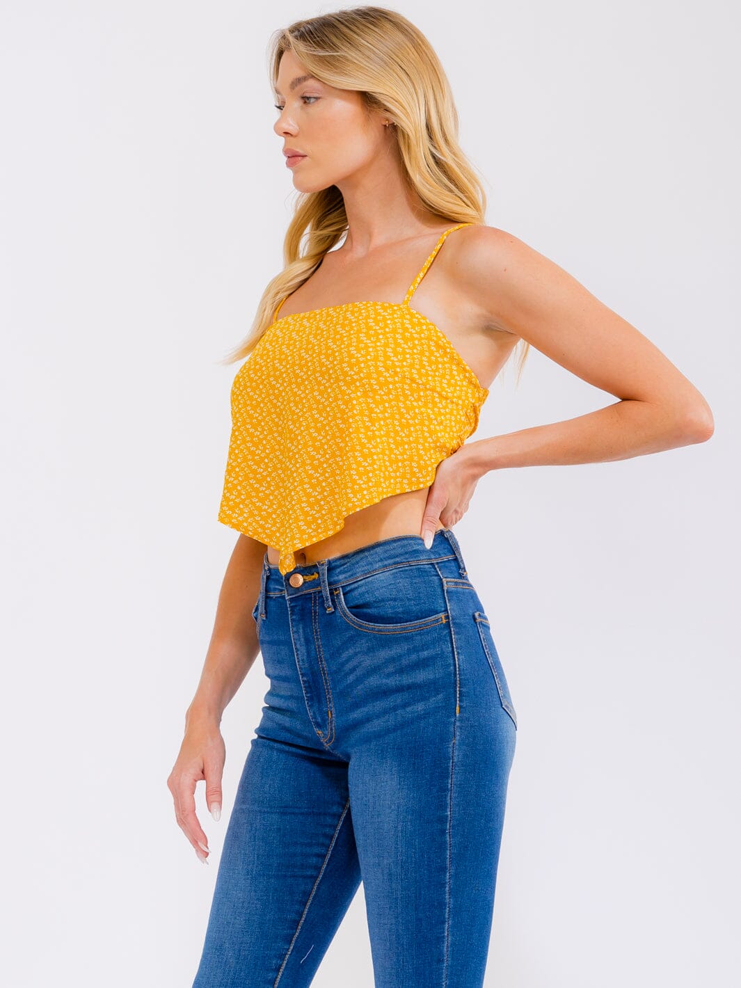 WOMEN'S SLEEVELESS OPEN BACK FLORAL CROP TOP