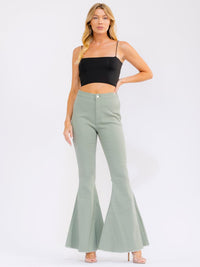 WOMEN'S BUTTON CLOSURE POCKETS BELL LEG STRETCH DENIM PANTS