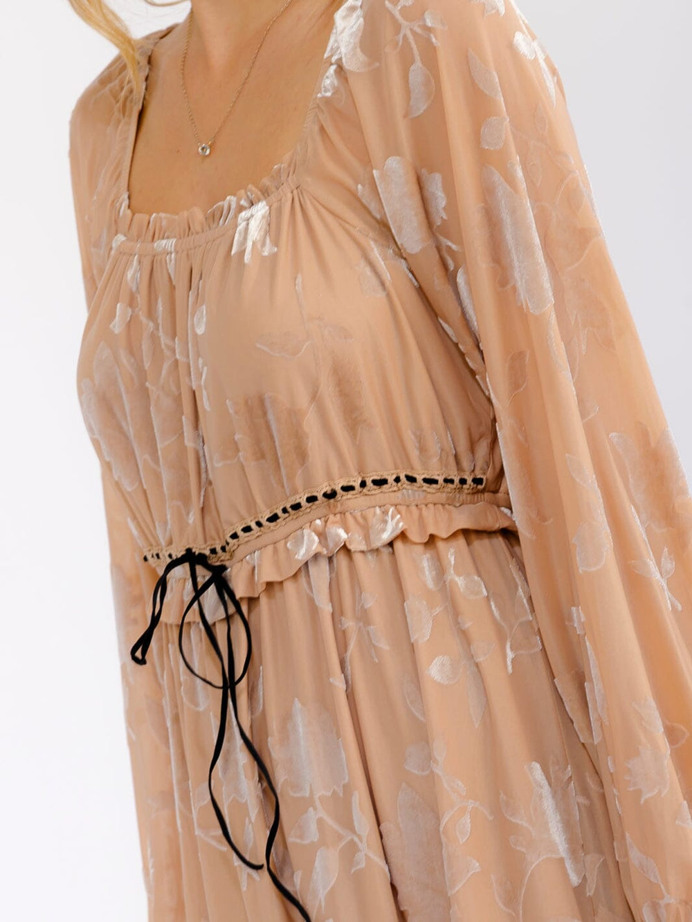 WOMEN'S LONG SLEEVE SQUARE NECK ELASTIC WAIST VELVET FLORAL MINI DRESS