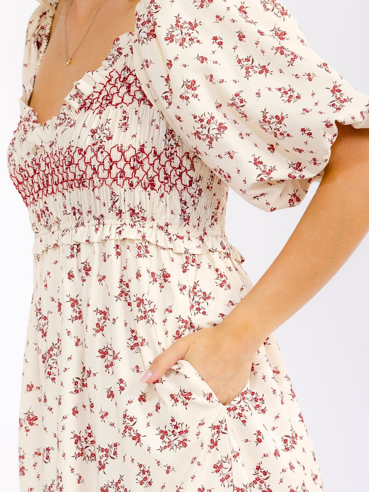 WOMEN'S SHORT PUFF SLEEVE V-NECK FRONT POCKETS SMOCK FLORAL MAXI DRESS