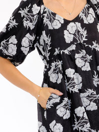WOMEN'S SHORT SLEEVE V-NECK ELASTIC WAIST FRONT POCKETS FLORAL MAXI DRESS