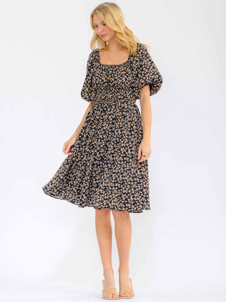 WOMEN'S SHORT PUFF SLEEVE SQUARE NECK FRONT POCKETS ELASTIC WAIST FLORAL MINI DRESS