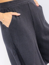 WOMEN'S ELASTIC WAIST FRONT POCKETS RIBBED SHORTS