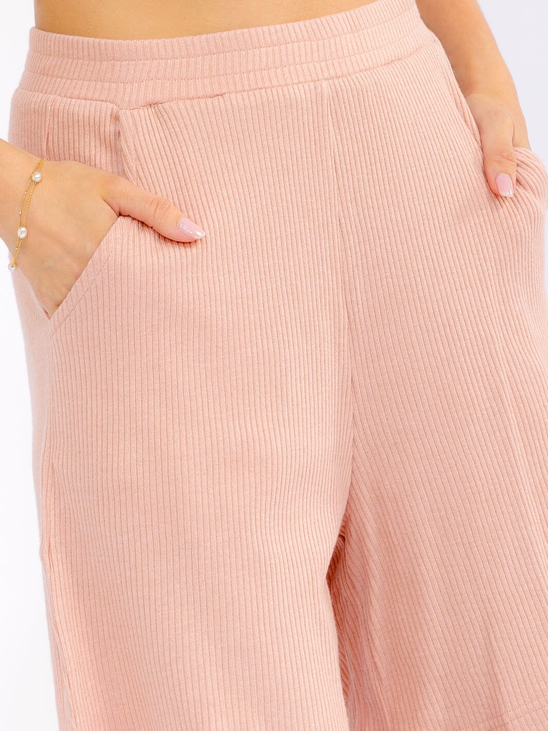 WOMEN'S ELASTIC WAIST FRONT POCKETS RIBBED SHORTS