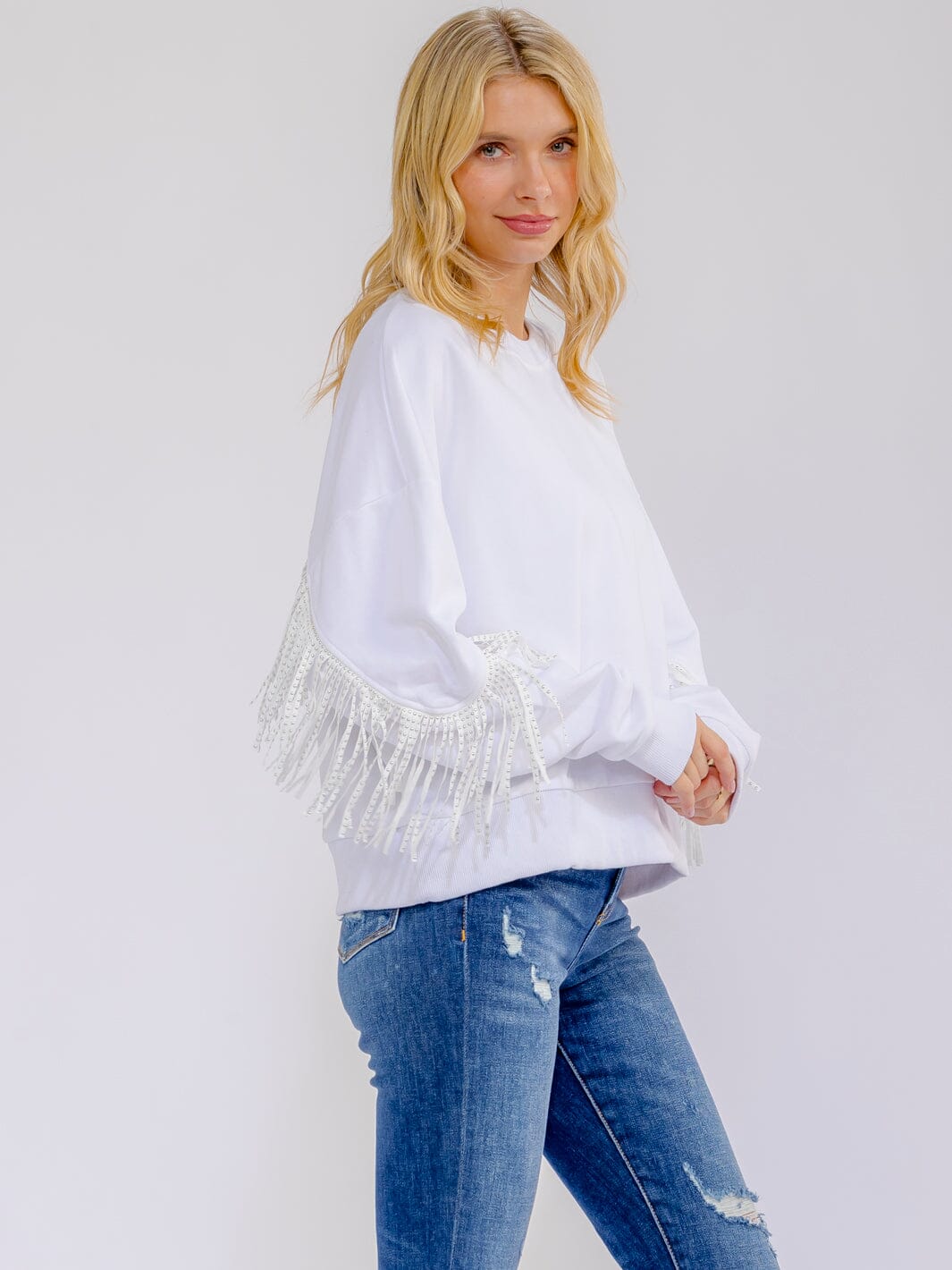 WOMEN'S LONG SLEEVE FRINGE DETAILED PULLOVER SWEATER